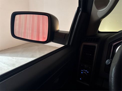 Used 2017 RAM 1500 Express image 37