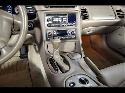 Used 2003 Chevrolet Corvette Convertible w/ Preferred Equipment Group1 image 16