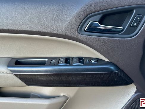 Used 2016 GMC Canyon SLT w/ Driver Alert Package image 12