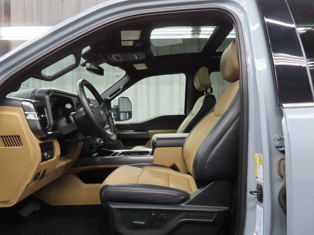 Used 2025 Ford F350 Lariat AWD/4WD image 9