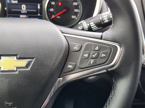 Used 2024 Chevrolet Equinox LT image 30