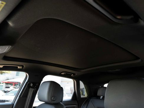 Used 2020 Audi Q3 2.0T Premium image 5