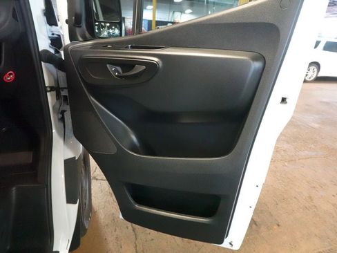 Used 2025 Mercedes-Benz Sprinter 2500 image 21