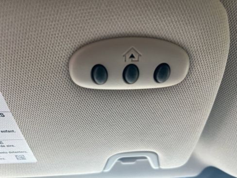 Used 2019 Lincoln Nautilus Select image 18