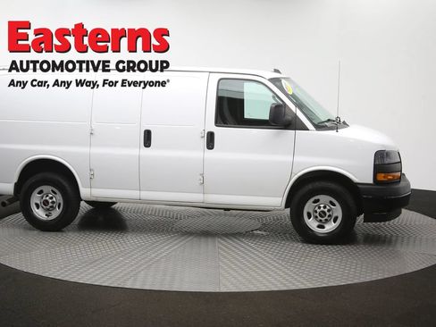 Used 2020 GMC Savana 3500 w/ Driver Convenience Package RWD image 46