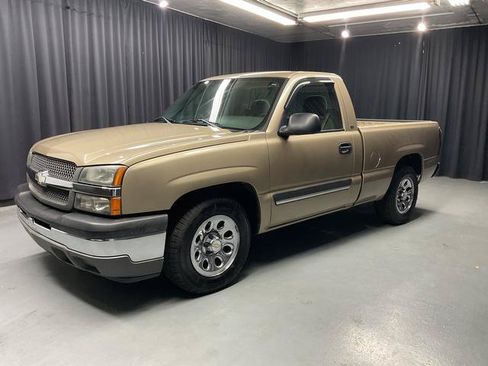 Used 2005 Chevrolet Silverado 1500 2WD Regular Cab image 3
