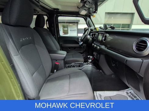 Used 2021 Jeep Wrangler Unlimited Sahara AWD/4WD image 28