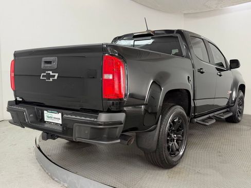 Used 2019 Chevrolet Colorado Z71 w/ Z71 Midnight Edition AWD/4WD image 9