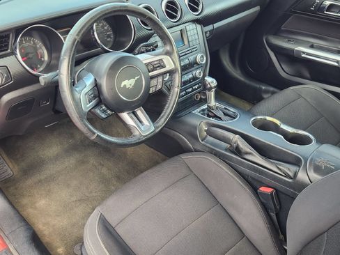 Used 2016 Ford Mustang Coupe RWD image 29