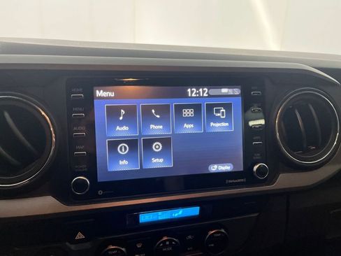 Used 2021 Toyota Tacoma TRD Off-Road image 69