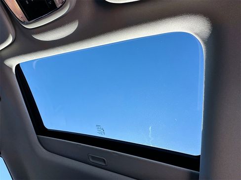 Used 2020 Dodge Durango Citadel w/ Technology Group image 21