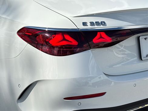 Used 2024 Mercedes-Benz E 350 4MATIC Sedan image 15