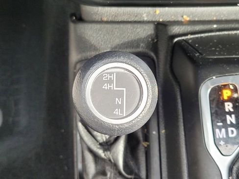 Used 2022 Jeep Wrangler Unlimited Sport image 23