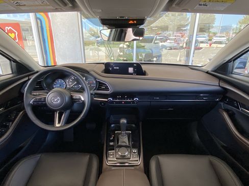 Used 2025 MAZDA CX-30 AWD 2.5 S w/ Premium Package image 23