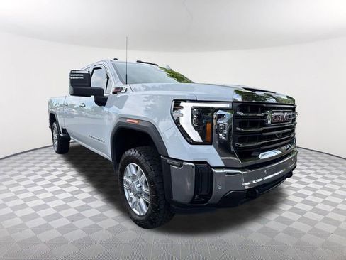 Used 2024 GMC Sierra 2500 SLT w/ SLT Premium Package AWD/4WD image 3