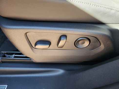 New 2025 GMC Hummer EV 2X image 10