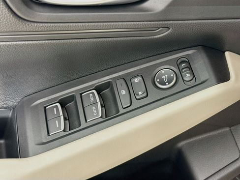 Certified 2025 Honda Accord LX image 19