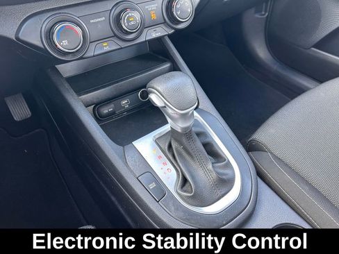 Used 2022 Kia Forte LXS image 29