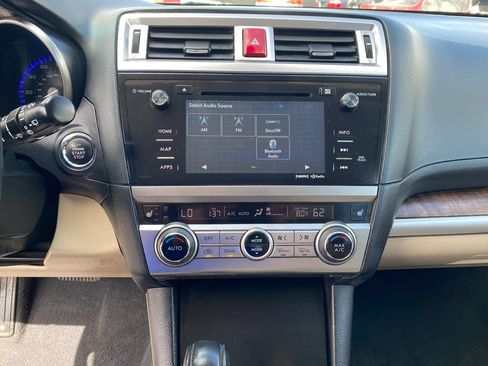 Used 2017 Subaru Outback 2.5i Limited AWD/4WD image 20