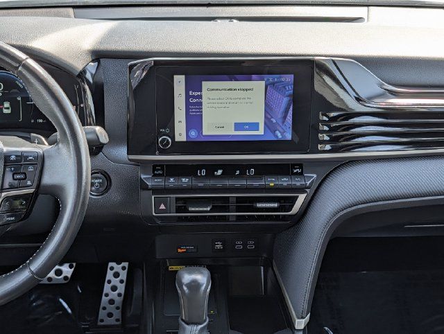 Used 2025 Toyota Camry SE FWD image 15