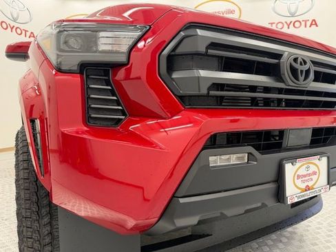 New 2026 Toyota Tacoma SR5 image 9