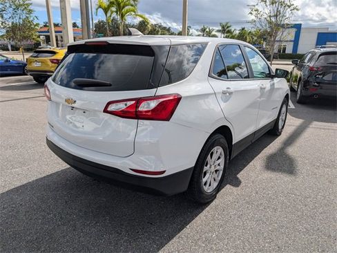Used 2021 Chevrolet Equinox LS image 15