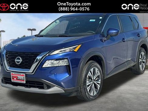 Used 2023 Nissan Rogue SV FWD image 1