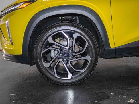 Certified 2024 Chevrolet Trax RS image 9