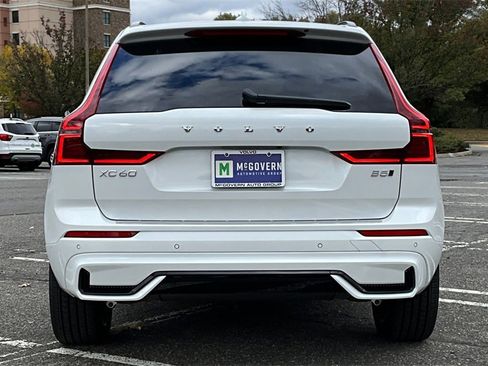 New 2026 Volvo XC60 B5 Plus w/ Protection Package Premier AWD/4WD image 4