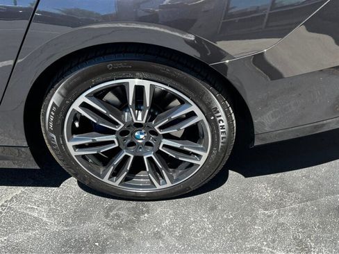 Used 2026 BMW 530i xDrive w/ M Sport Package AWD/4WD image 13