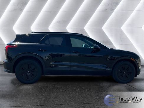 New 2026 Chevrolet Blazer EV LT w/ Midnight/Sport Edition FWD image 6
