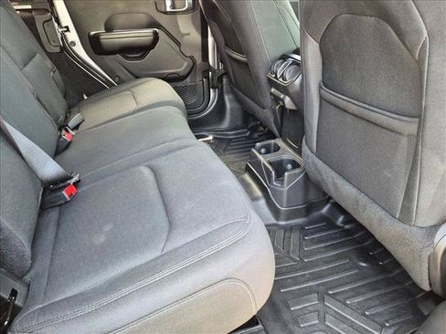 Used 2019 Jeep Wrangler Unlimited Sport S AWD/4WD image 20