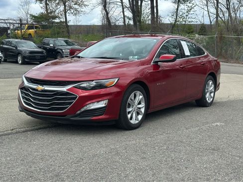 Used 2023 Chevrolet Malibu LT image 1