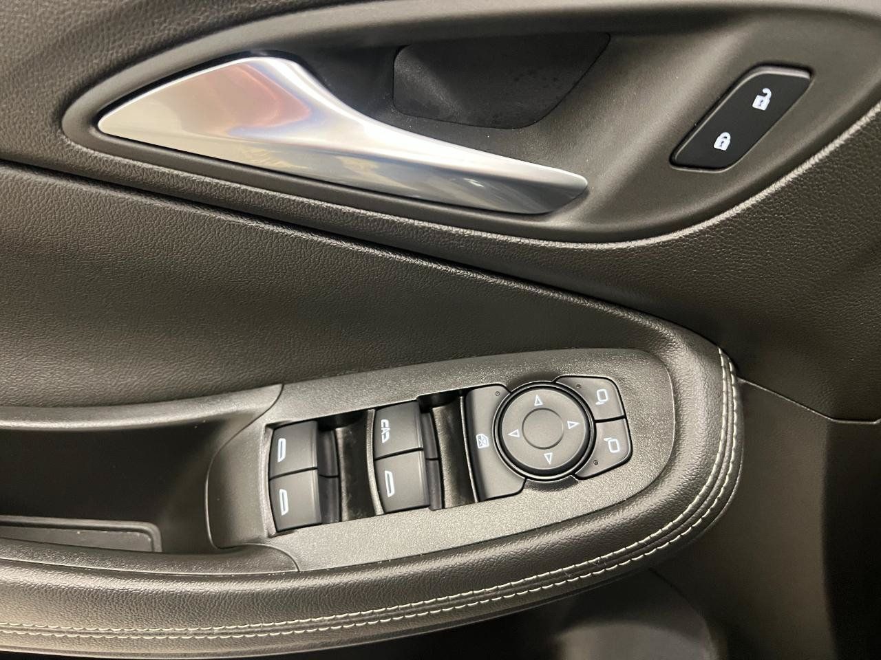 Used 2025 Buick Encore GX Preferred FWD image 36