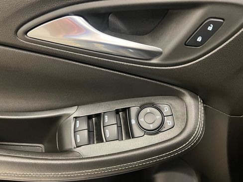 Used 2025 Buick Encore GX Preferred FWD image 36