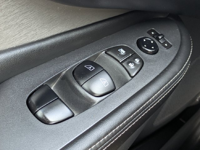 Certified 2024 Nissan Murano SV FWD image 23