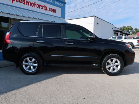 Used 2013 Lexus GX 460 image 4