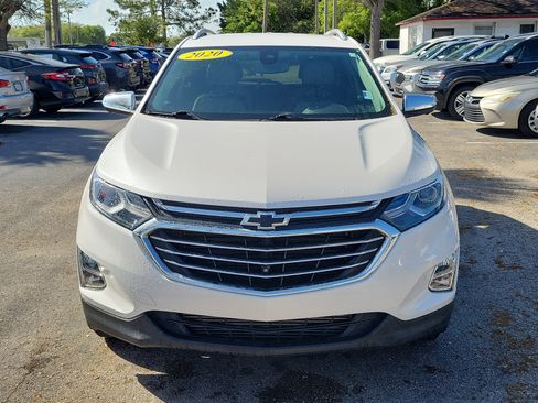 Used 2020 Chevrolet Equinox Premier image 2