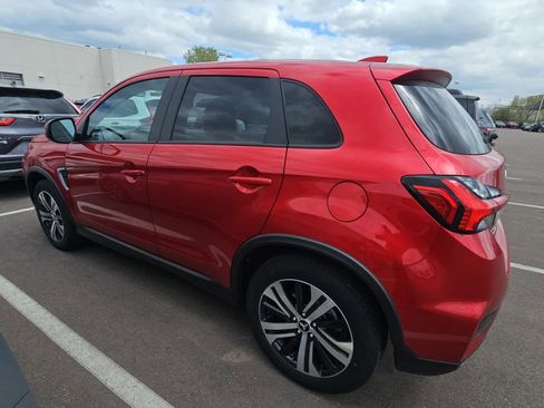 Used 2025 Mitsubishi Outlander Sport SE AWD/4WD image 4