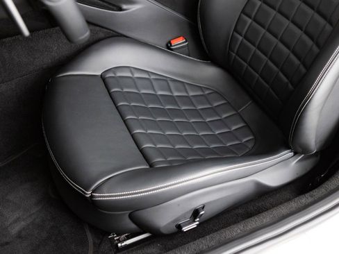 Certified 2022 Ferrari Roma image 42