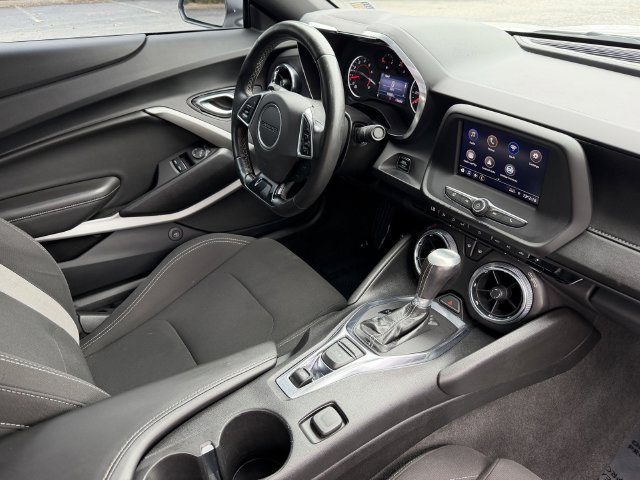 Used 2020 Chevrolet Camaro LT w/ RS Package RWD image 32