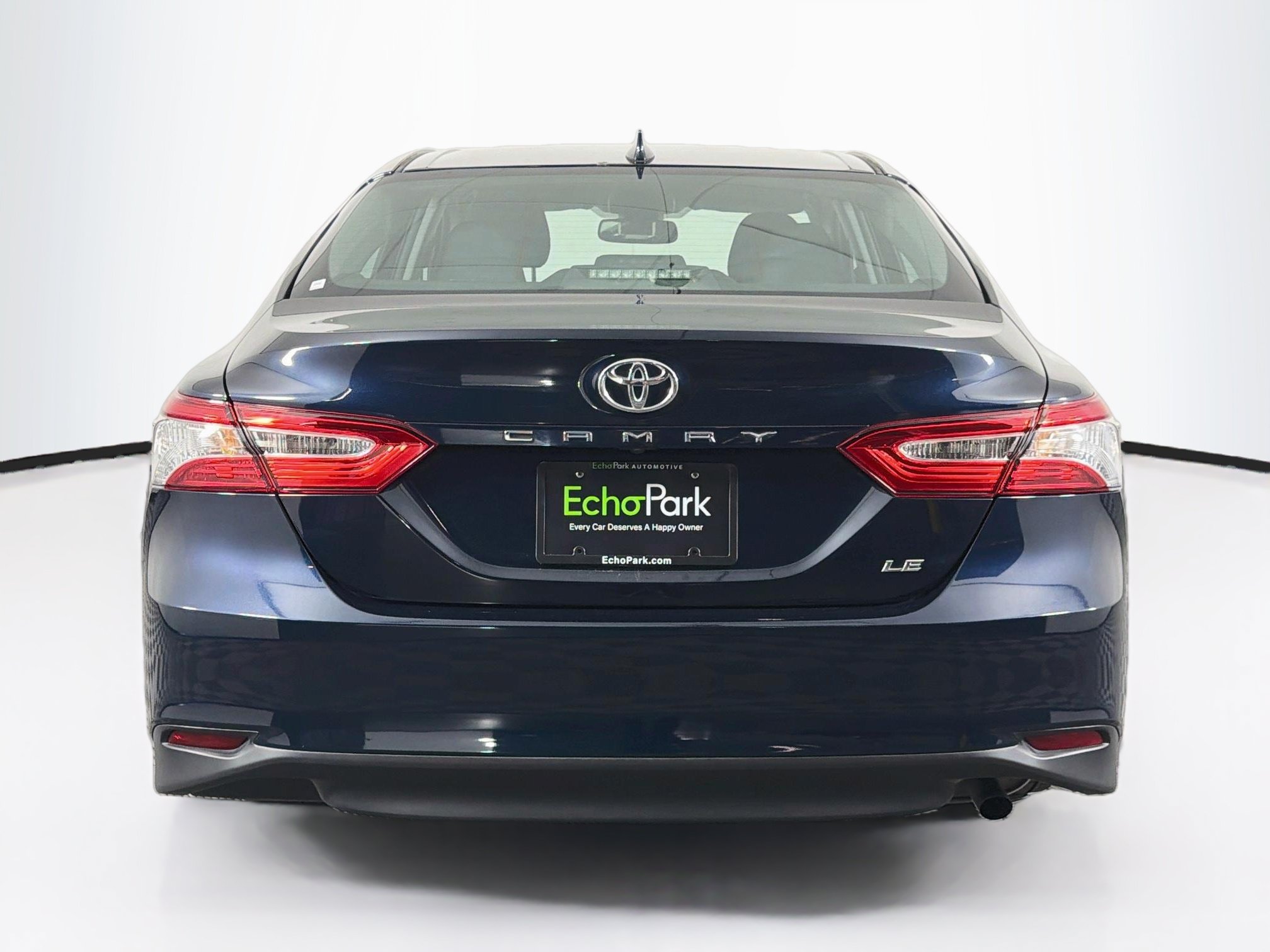 Used 2020 Toyota Camry LE w/ Convenience Package FWD image 7