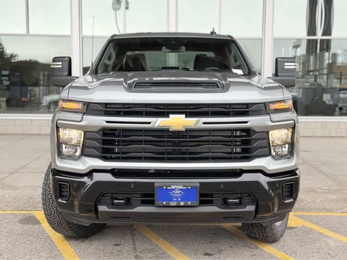 New 2026 Chevrolet Silverado 2500 Custom image 3