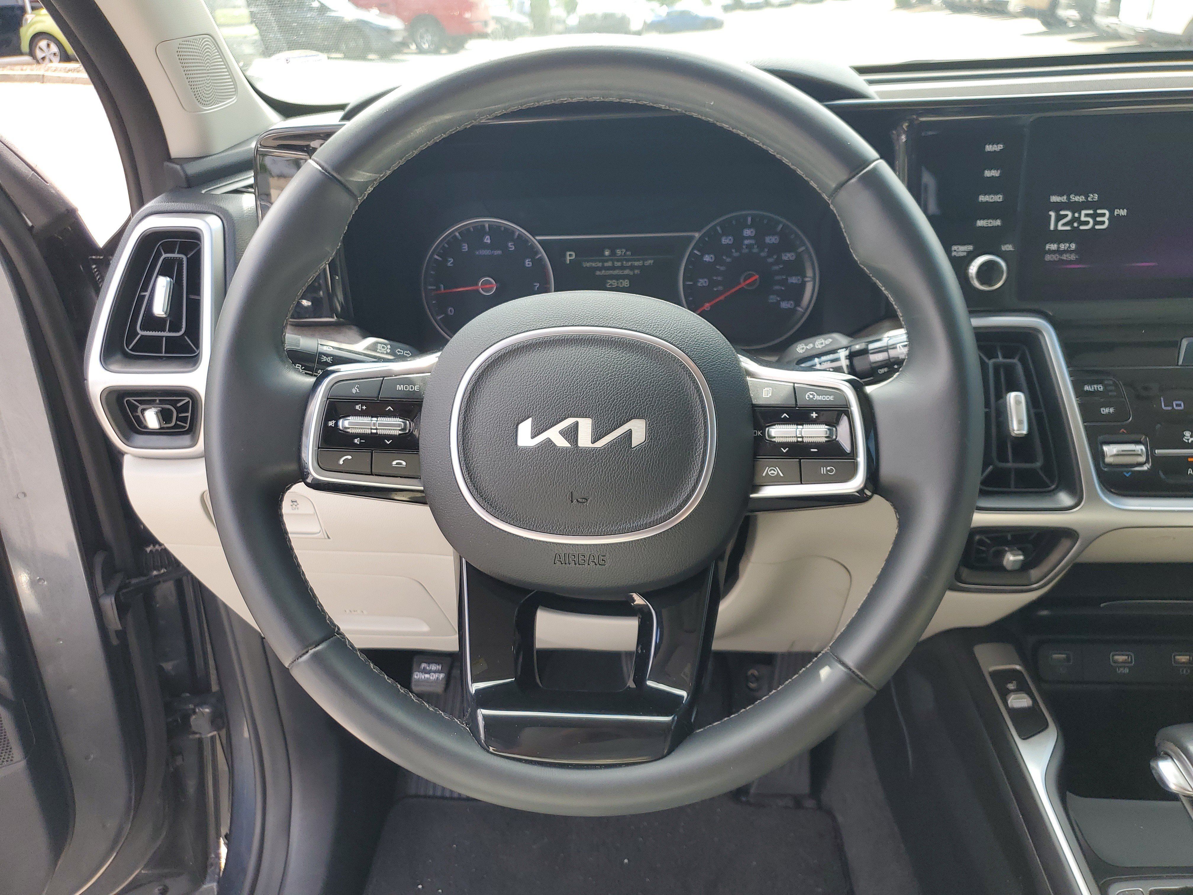 Used 2022 Kia Sorento S AWD/4WD image 25