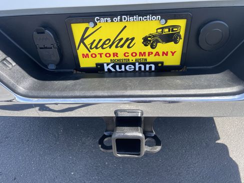 Used 2024 GMC Sierra 3500 SLE w/ SLE Convenience Package image 9