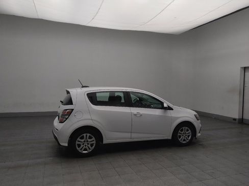 Used 2020 Chevrolet Sonic LT image 10