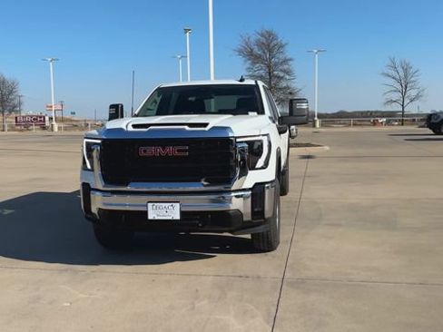 New 2026 GMC Sierra 3500 SLT w/ SLT Convenience Package image 4