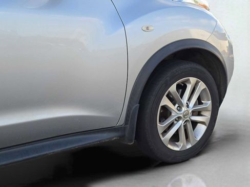 Used 2014 Nissan Juke SV w/ Navigation Package FWD image 11