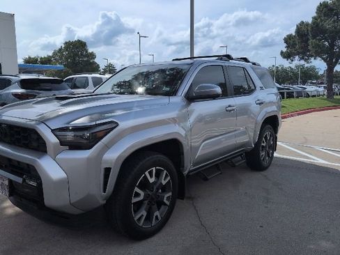 Used 2025 Toyota 4Runner TRD Sport Premium RWD image 2