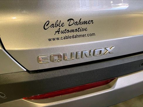 Used 2026 Chevrolet Equinox LT FWD image 8